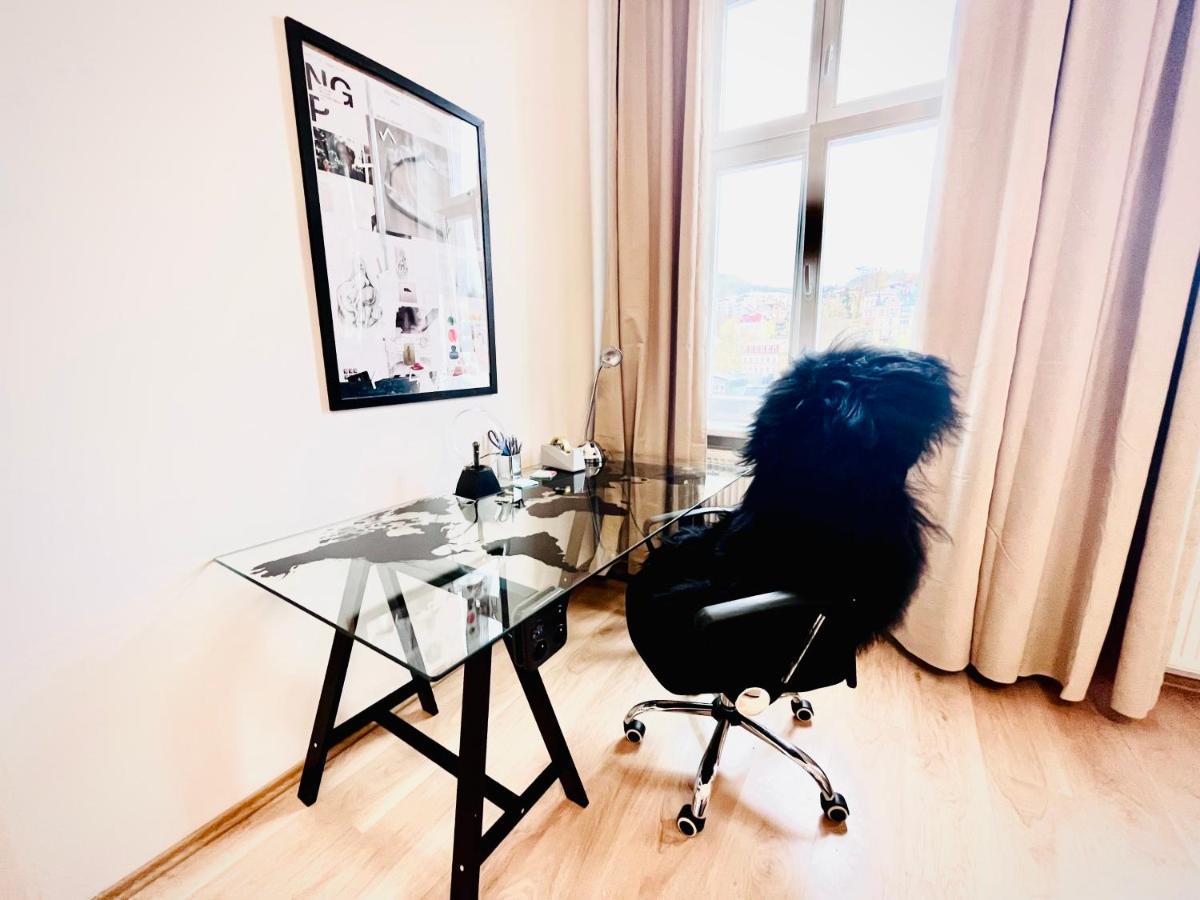 Apartament Sunny - In Zone With Private Garage *